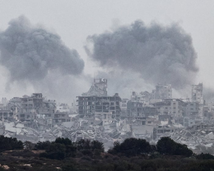 Israel continues Gaza bombardment as Trump plan negotiators arrive in Cairo