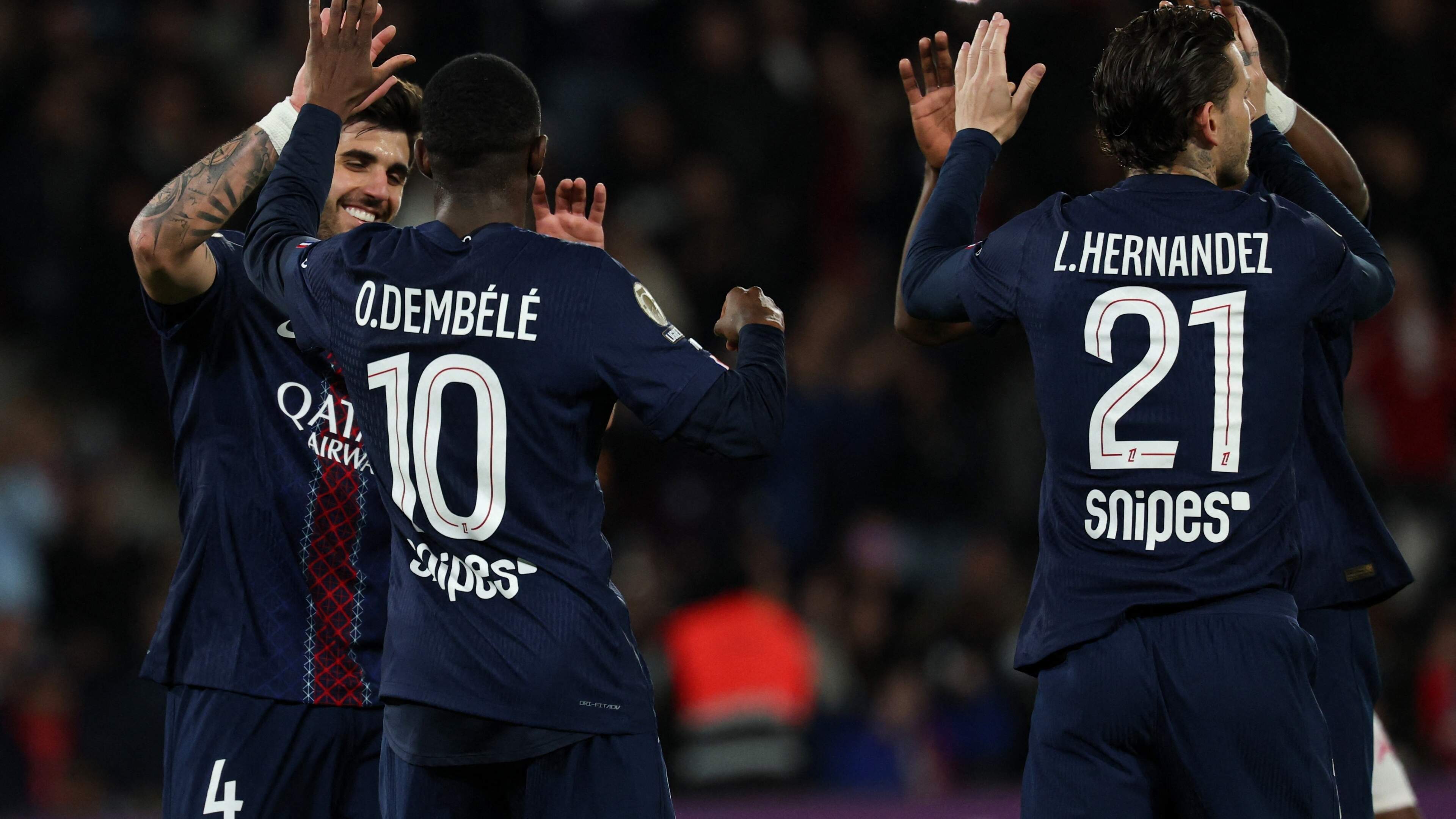 Wereldgoal Ousmane Dembélé helpt PSG aan zege tegen Toulouse