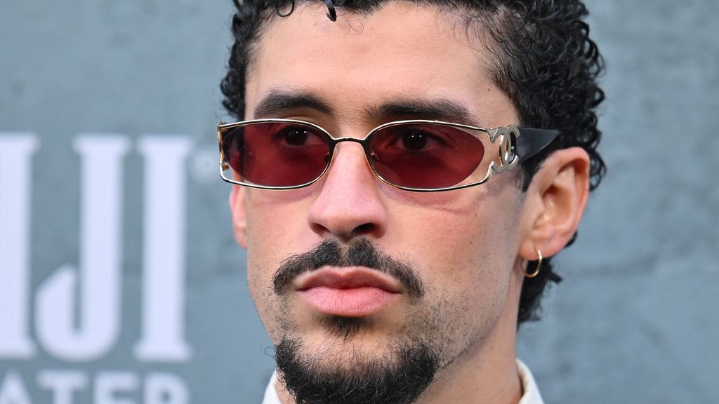 Bad Bunny verzorgt halftimeshow Super Bowl 2026, ondanks zorgen over ICE