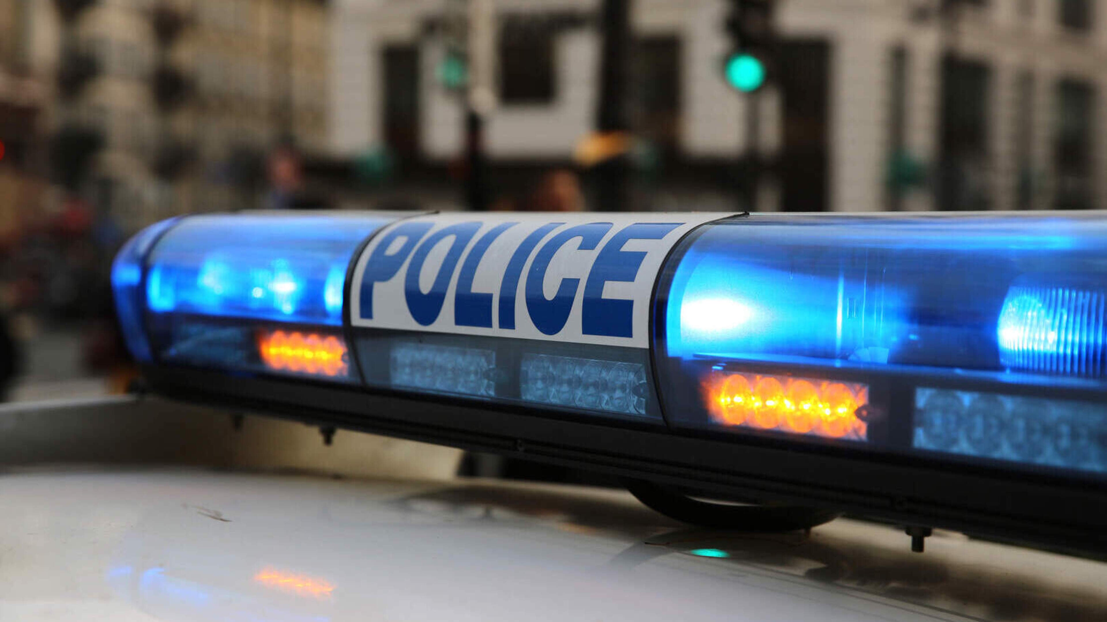 Macabere vondst in woning Frankrijk: vijf dode pasgeboren baby’s, stoffelijke resten in kartonnen dozen