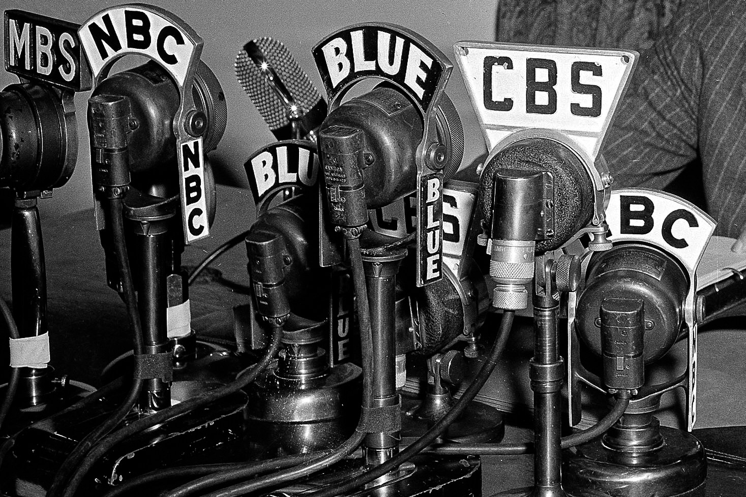 CBS News shutters its storied radio news service after nearly a century, ending an era