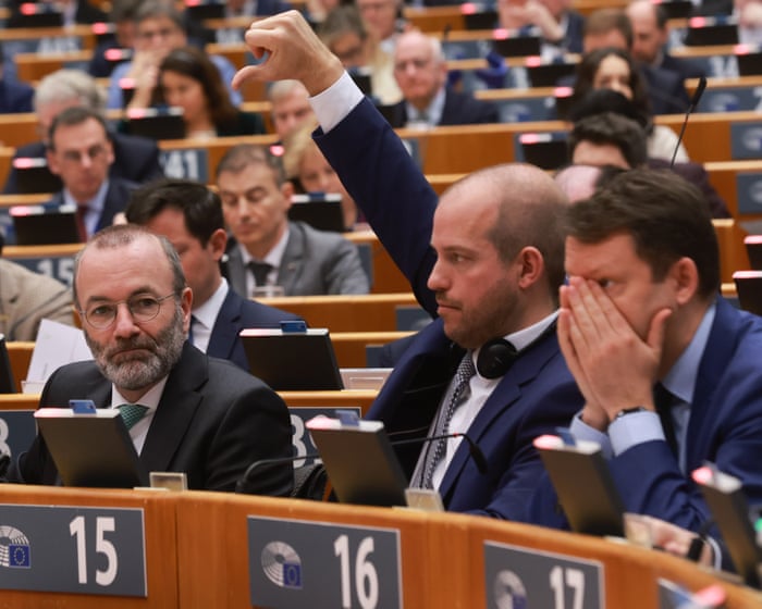 MEPs back plans for ‘return hubs’, raising fears of ‘human rights black holes’