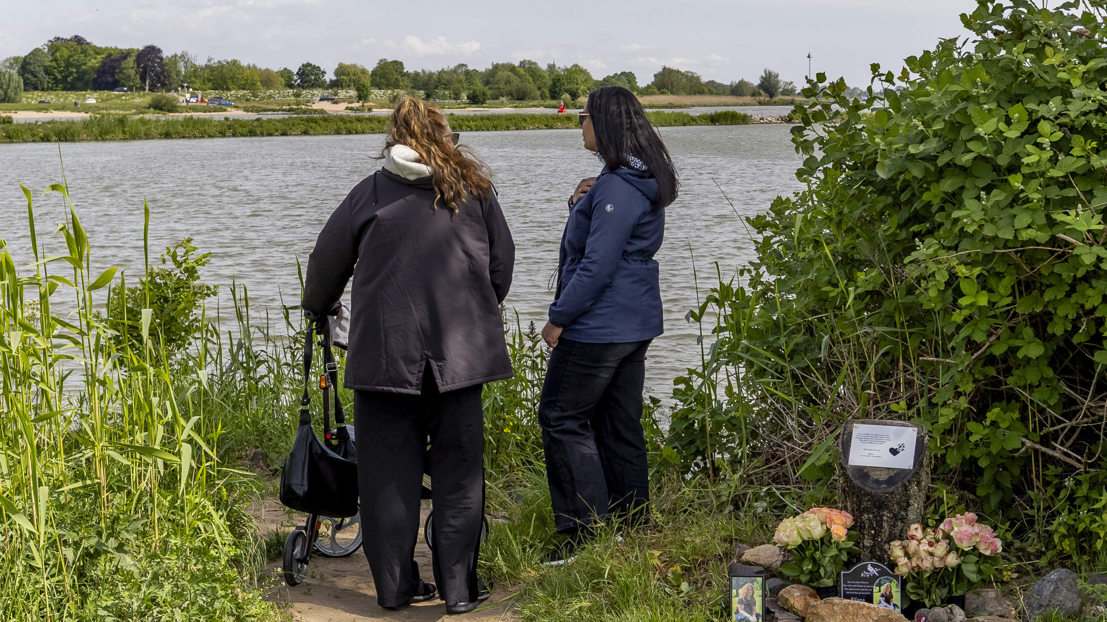 Ilona wacht al jaren op duidelijkheid na bootongeluk waarbij dochter Rilana (35) omkwam: ’Voor mij stopte de tijd’