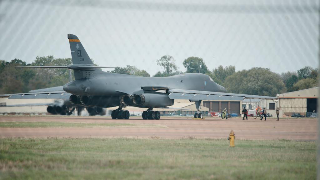 VS trekt bommenwerpers terug uit Fairford na bericht over ‘dreiging’