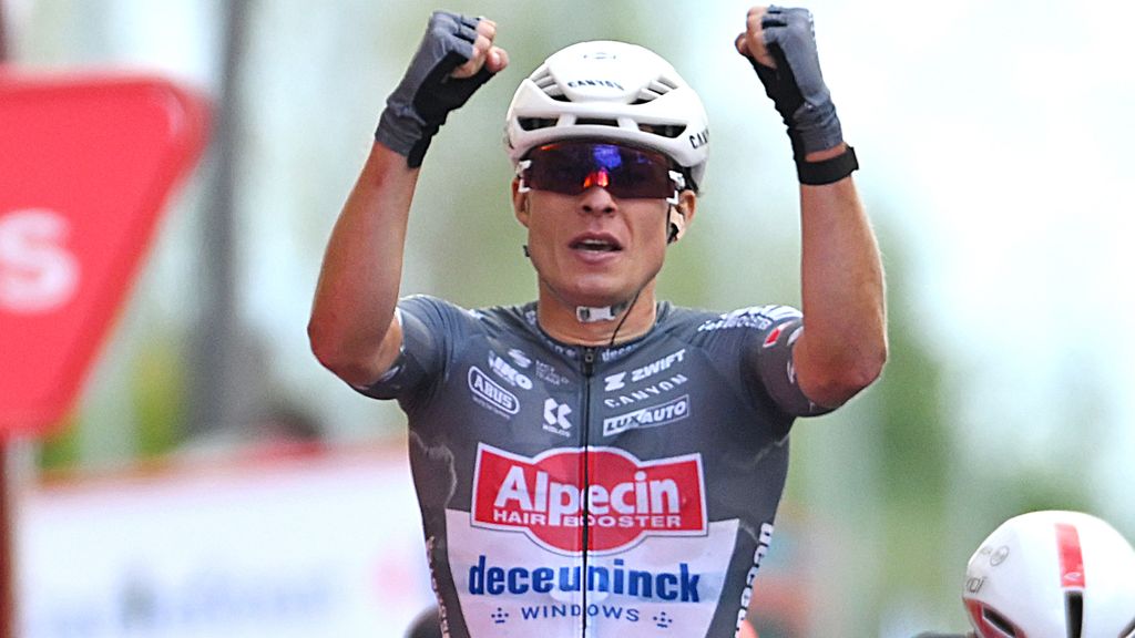 Philipsen is Pedersen de baas en sprint naar derde ritzege in Vuelta
