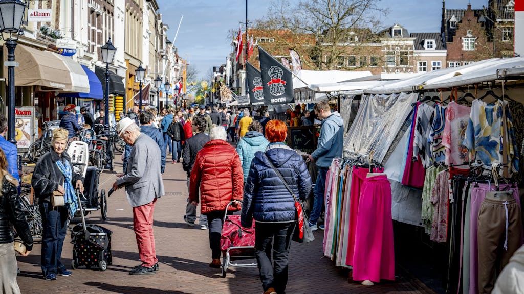 ING ziet Nederlandse consumenten fors bezuinigen door duurdere energie en brandstof