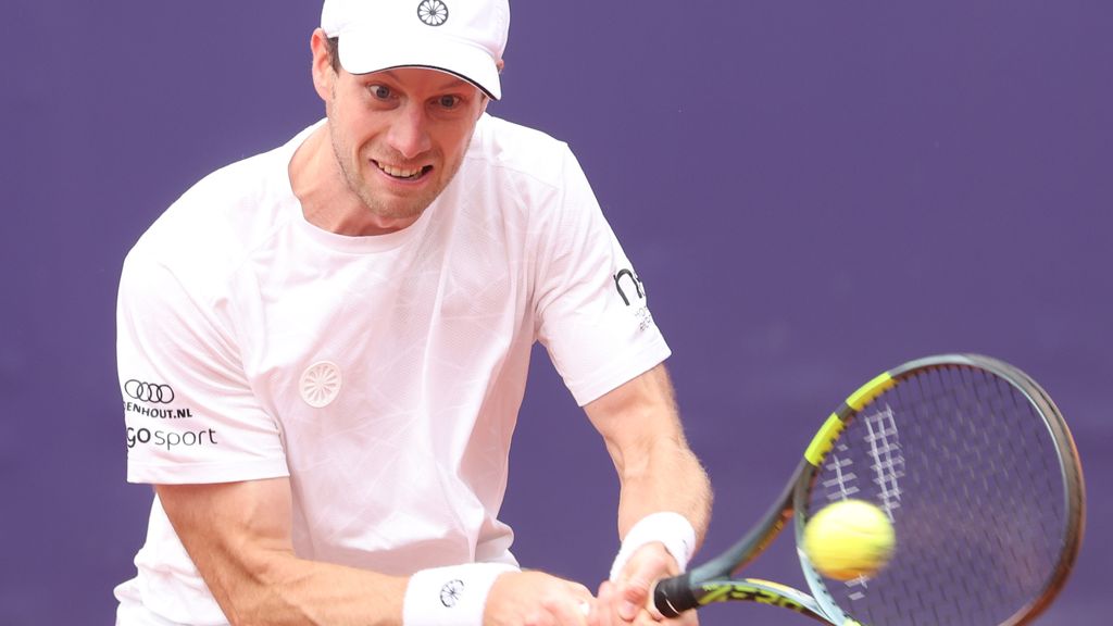 Van de Zandschulp overtuigend naar tweede ronde in München