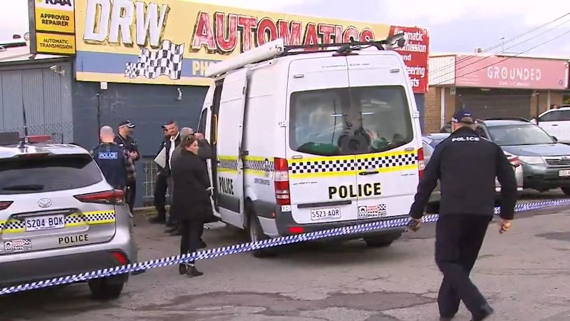 Man's body found in Adelaide warehouse
