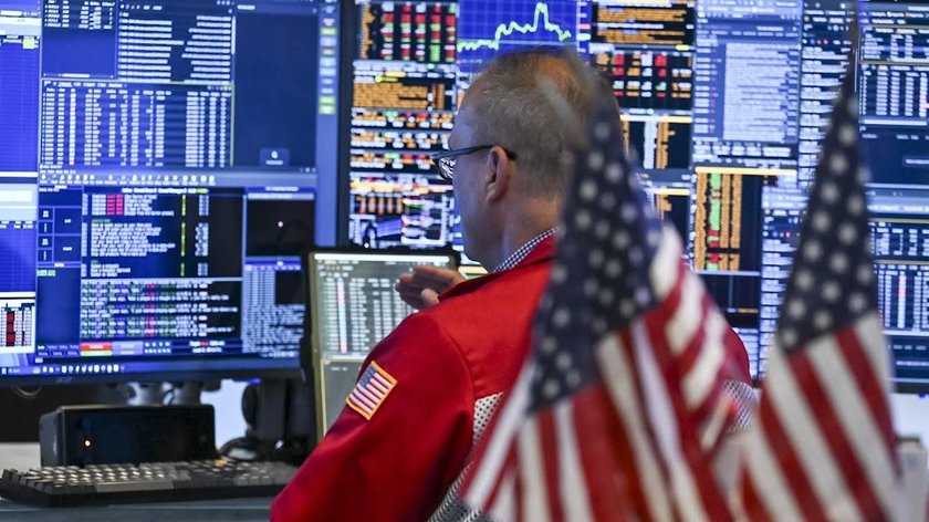 Wall Street sluit flink hoger door techrally en dalende olieprijs