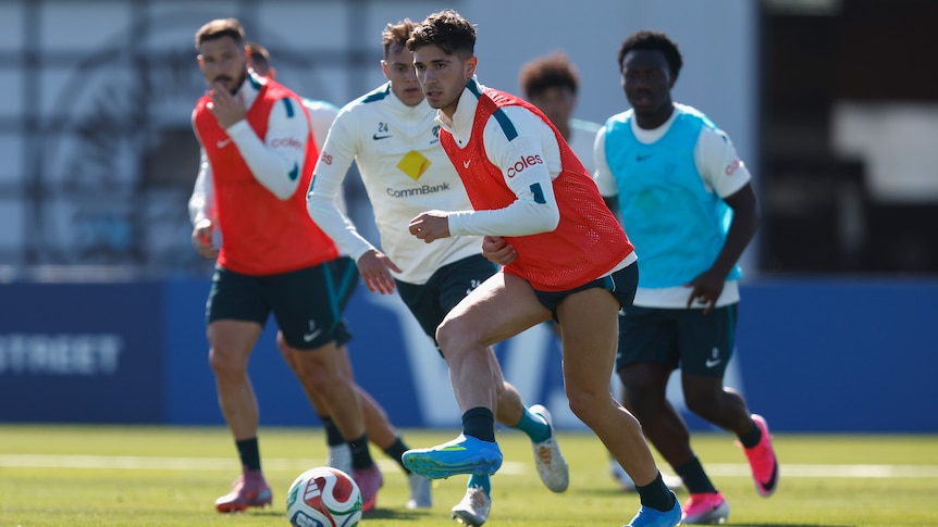 Live: Volpato set for Socceroos debut in World Cup warm-up against Switzerland