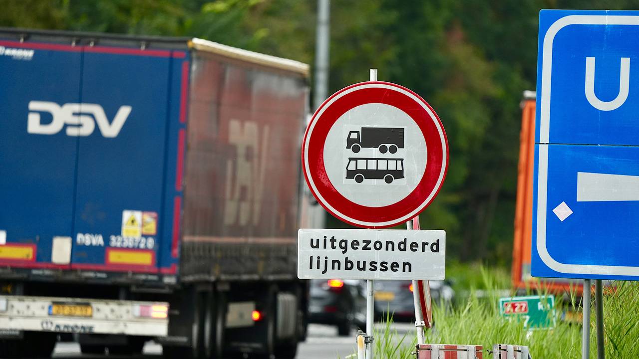 Camera's handhaving vrachtwagenverbod Merwedebrug dit weekend geplaatst