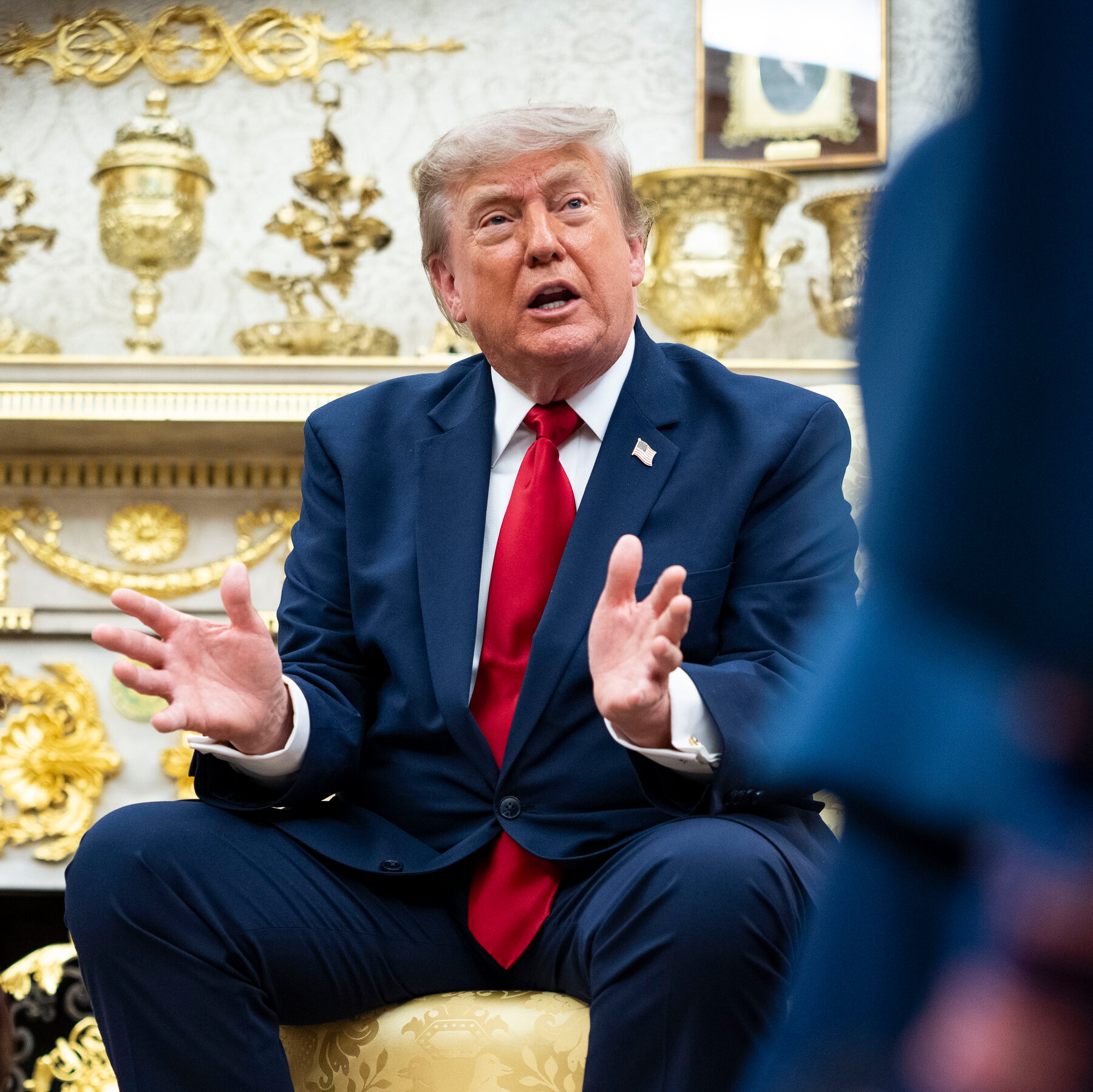 Trump Pressures ICE to Resume Traffic Stops After They Were Halted Over Fatal Shootings