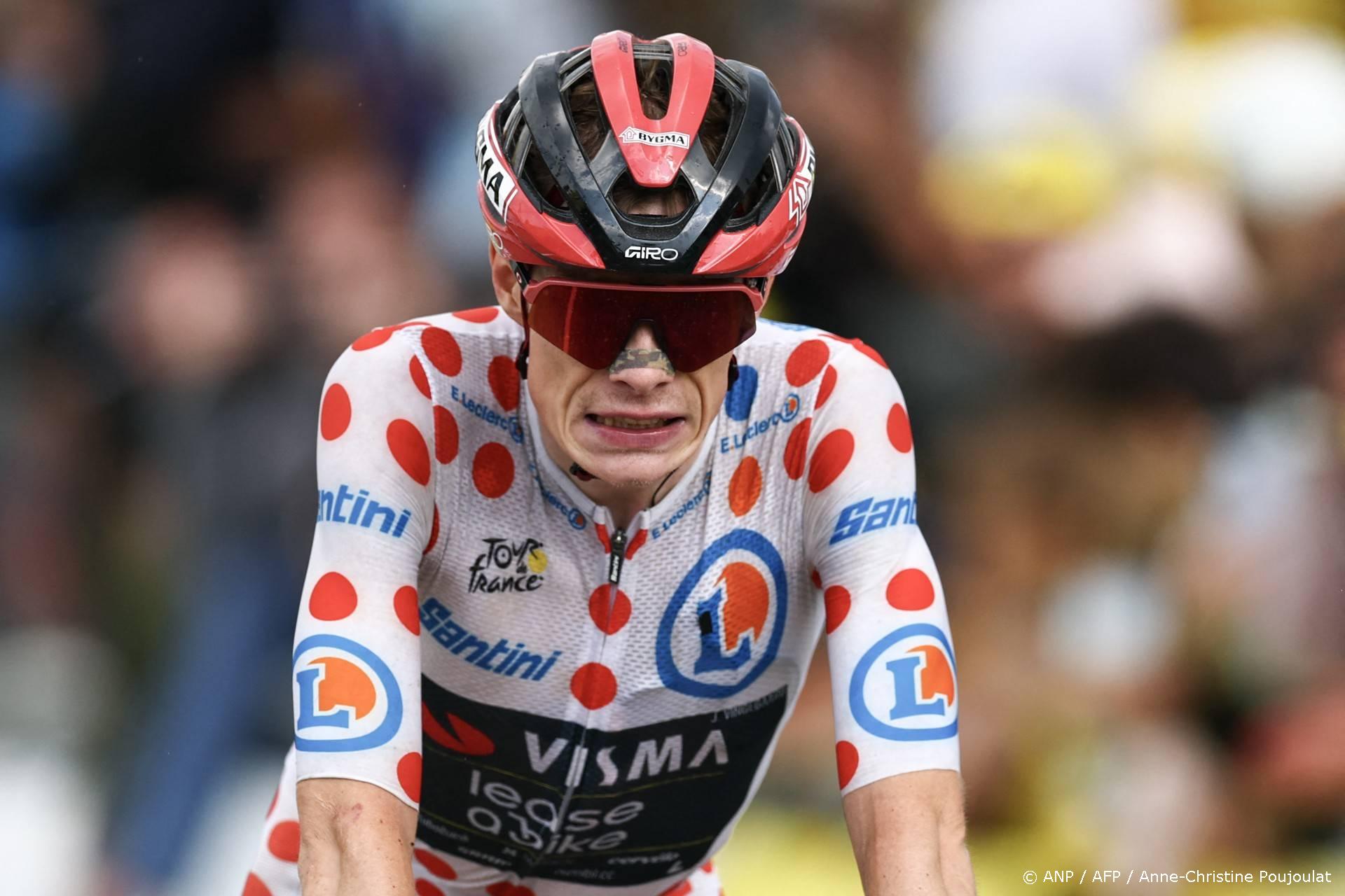 Vingegaard valt in vijftiende etappe en verlaat Tour de France
