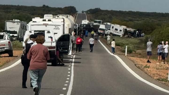 Two dead, child critical after highway crash in WA