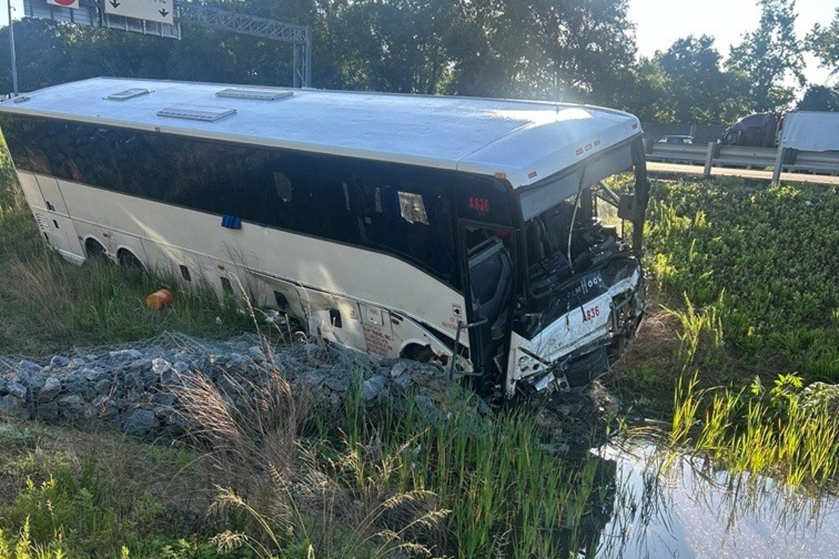 Five dead and 34 wounded after bus crashes into multiple vehicles on I-95 in Virginia