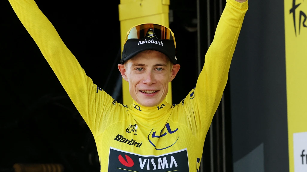 Vingegaard pakt op eerste Tourdag gele trui in Barcelona, Visma-Lease a Bike wint ploegentijdrit