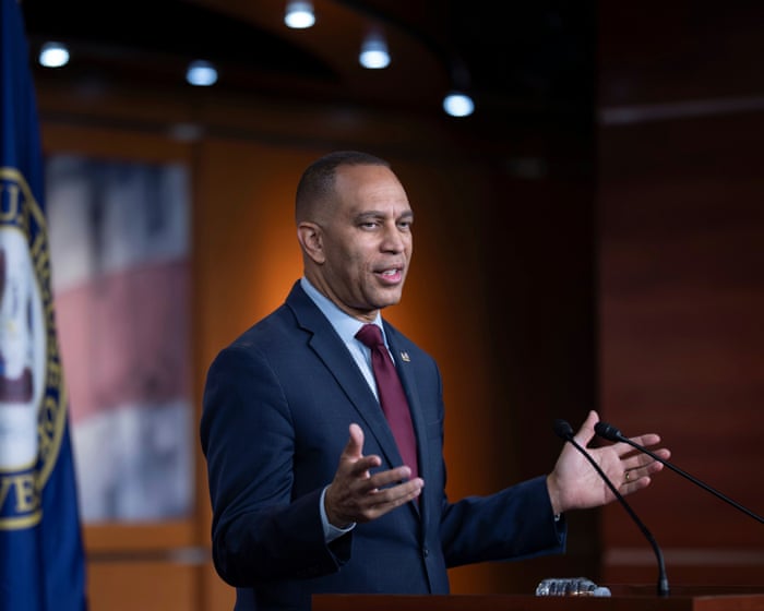 Republicans have ‘nothing to run on’ in midterms after Trump failures, Jeffries says