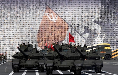 Kremlin vreest Oekraïense aanvallen en versobert de jaarlijkse militaire parade van 9 mei