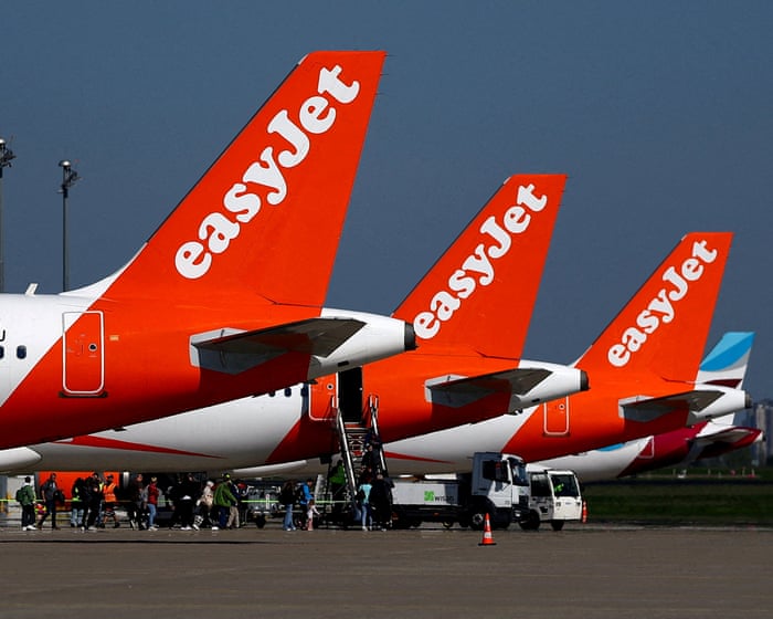 EasyJet suggests it will agree to £5.5bn takeover by US investment firm