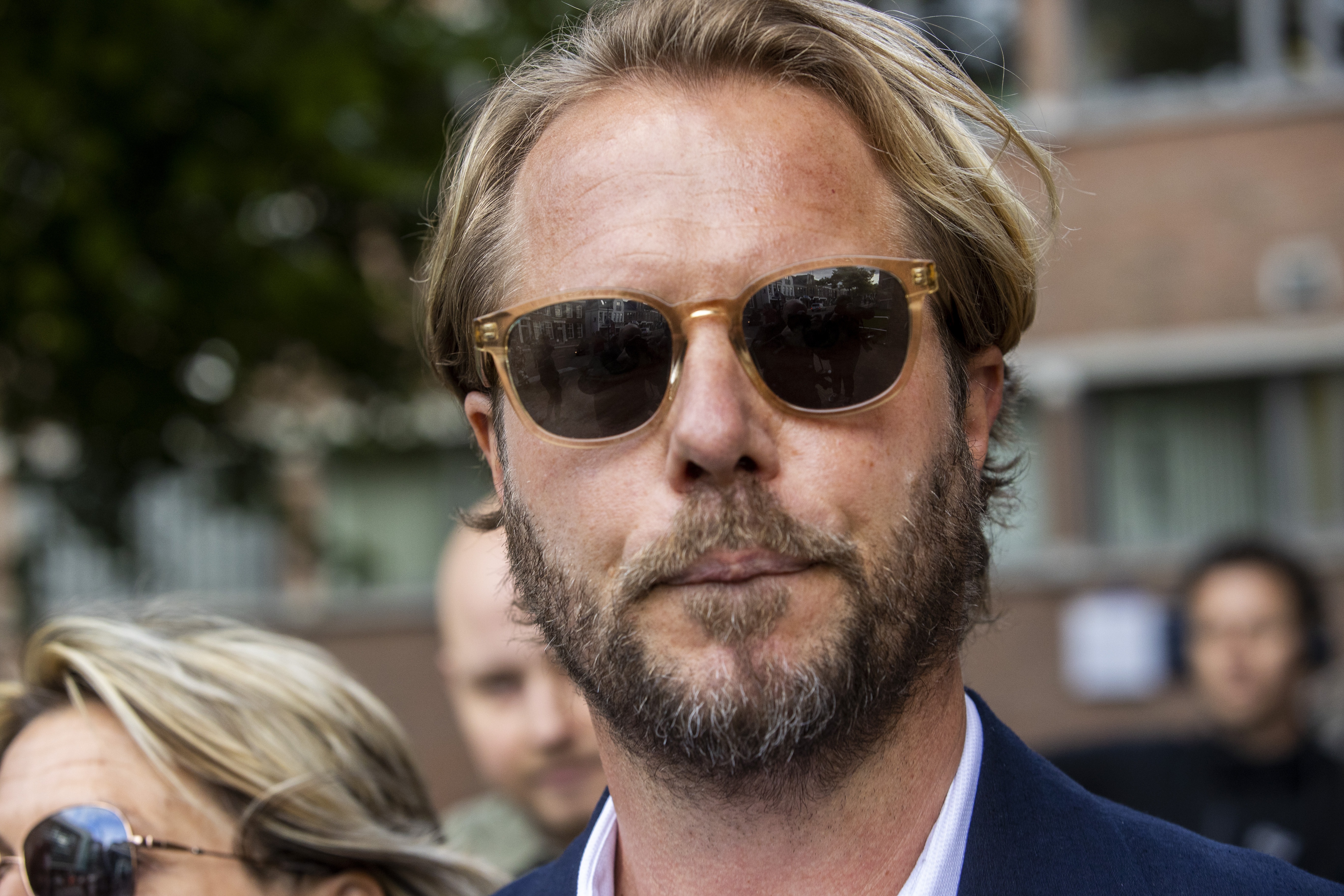 Demonstratie bij theatershow Thijs Römer, maar ook: ‘Een indrukwekkende voorstelling’