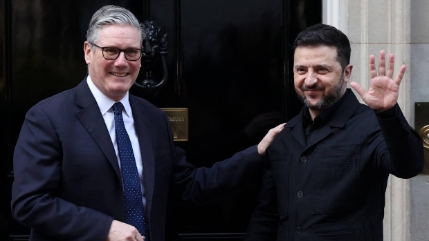 Starmer verzekert Zelensky van Britse steun