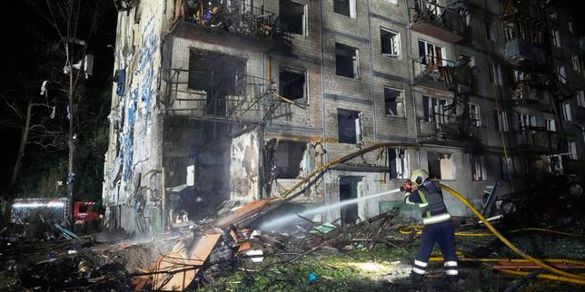 Russian strikes on Kyiv kill four, wound more than a dozen