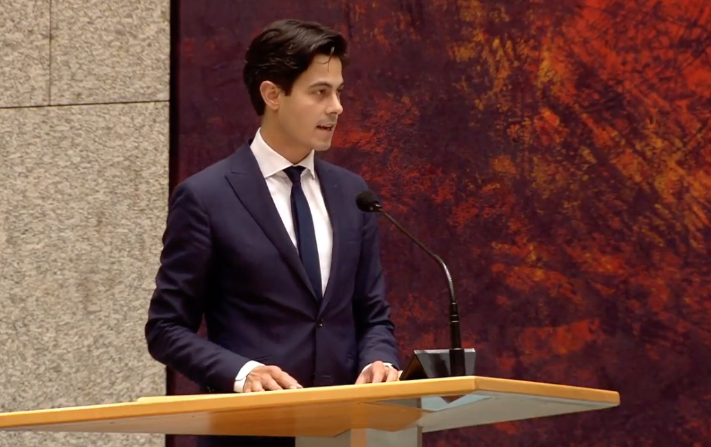 D66-leden willen rookverbod op terrassen en in auto’s met kinderen