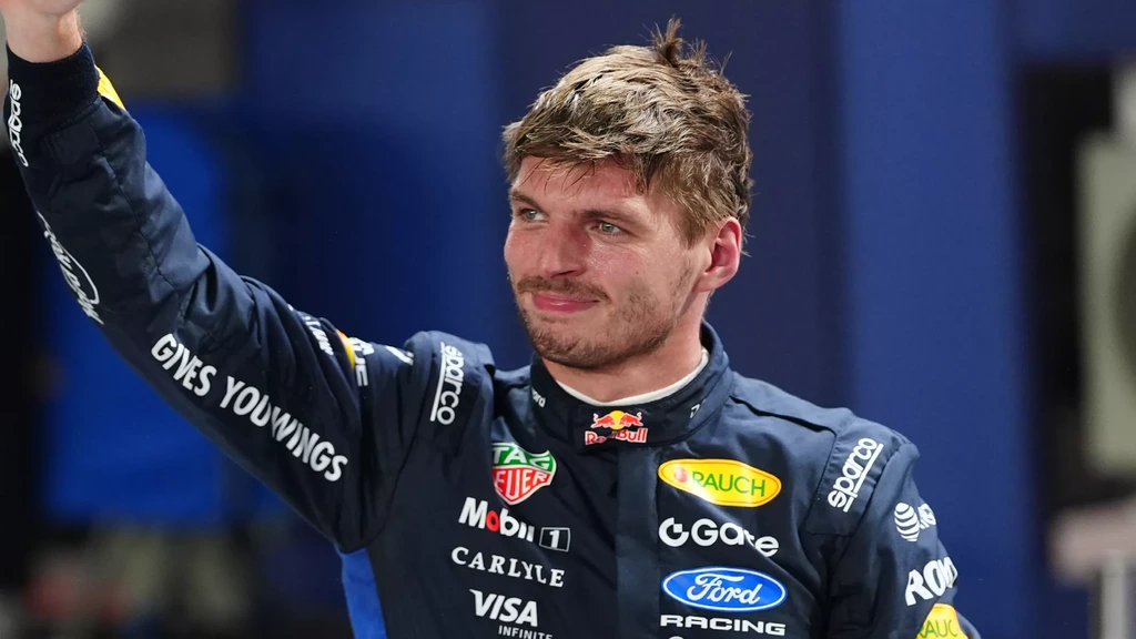 Ontspannen Verstappen weet na poleposition in Singapore: 'Start is het belangrijkst'