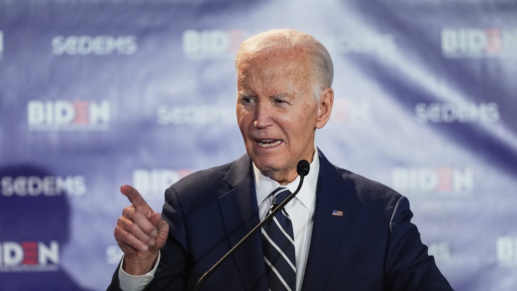 Oud-president Biden sleept ministerie van Justitie voor rechter om mogelijke vrijgave privéopnames