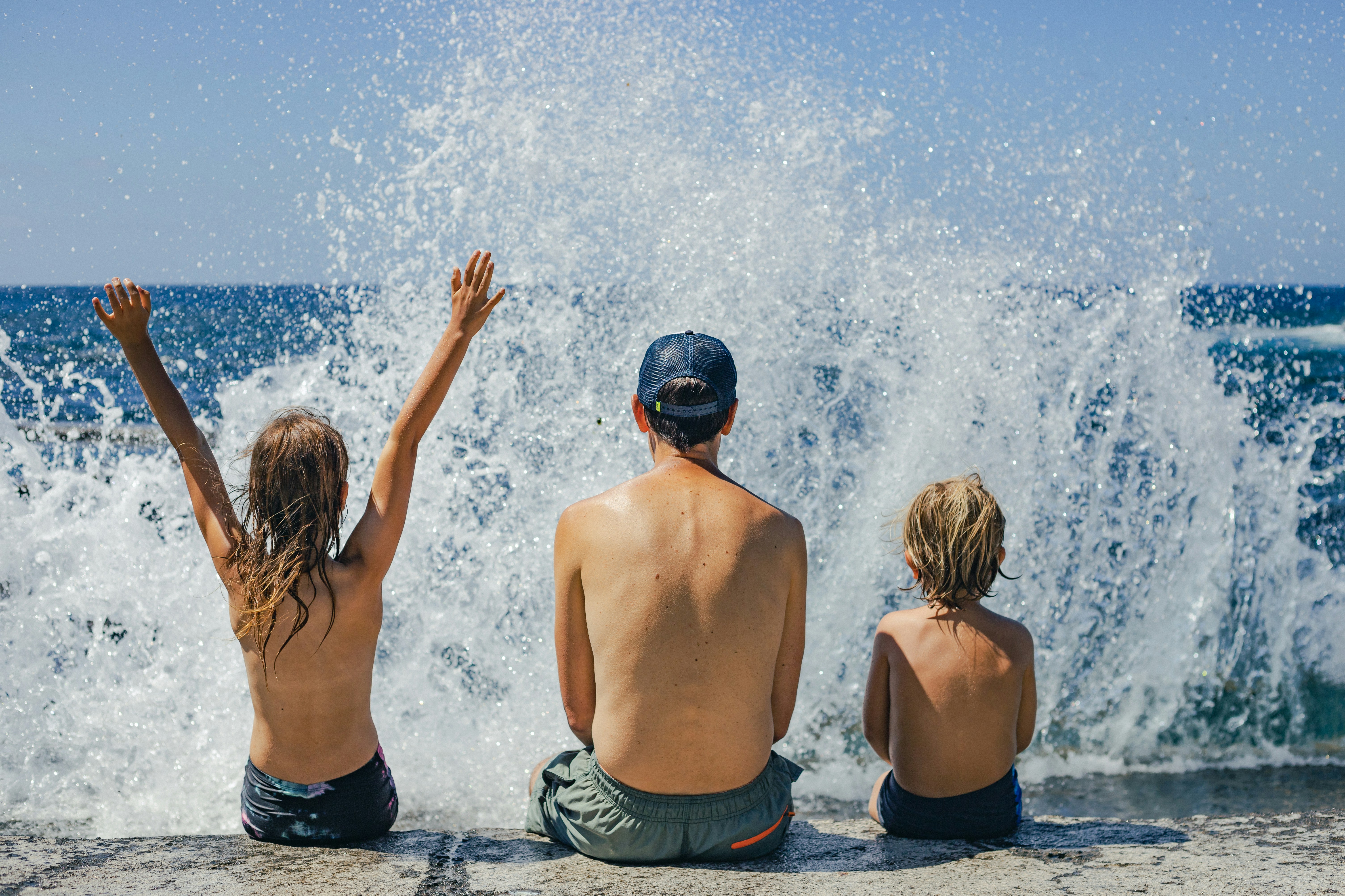Stelling van de dag: ouders moeten helemaal zelf weten of zij hun kinderen meenemen op vakantie of niet