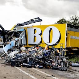 Automobilist omgekomen bij frontale botsing met vrachtwagen bij Gilze