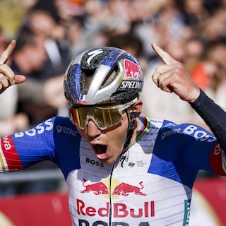 Evenepoel neemt revanche en wint 60e editie Amstel Gold Race