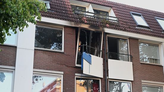 Explosie en brand in Woerden, 24 woningen ontruimd