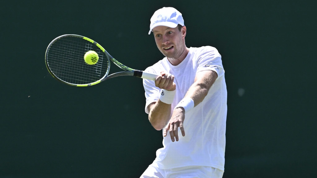 Van de Zandschulp voor zesde jaar op rij naar tweede ronde Wimbledon