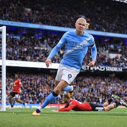 City en Reijnders kloppen United in derby en boeken eerste zege in maand tijd