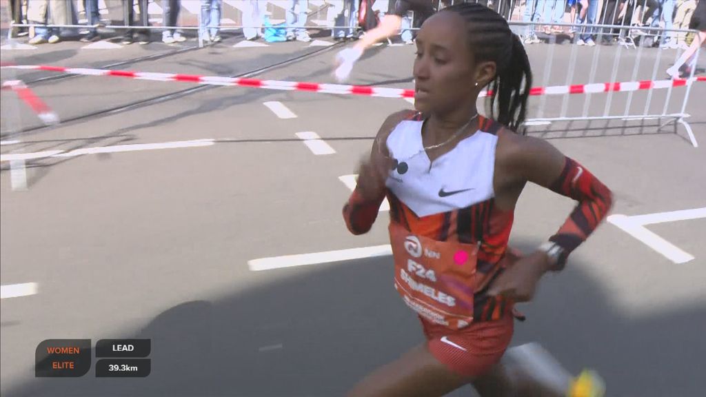 Parcoursrecord bij vrouwen in Rotterdam voor Shimeles, Abdi moet zege aan Adola laten