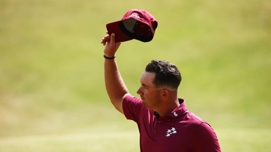 Australian stuns The Open with equal lowest round in major golf history