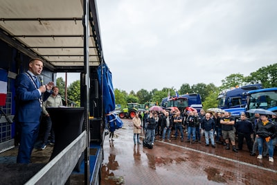 Honderden boeren houden ‘stikstofmars’ in Drenthe, meerdere gemeentes tekenen aangeboden brief niet