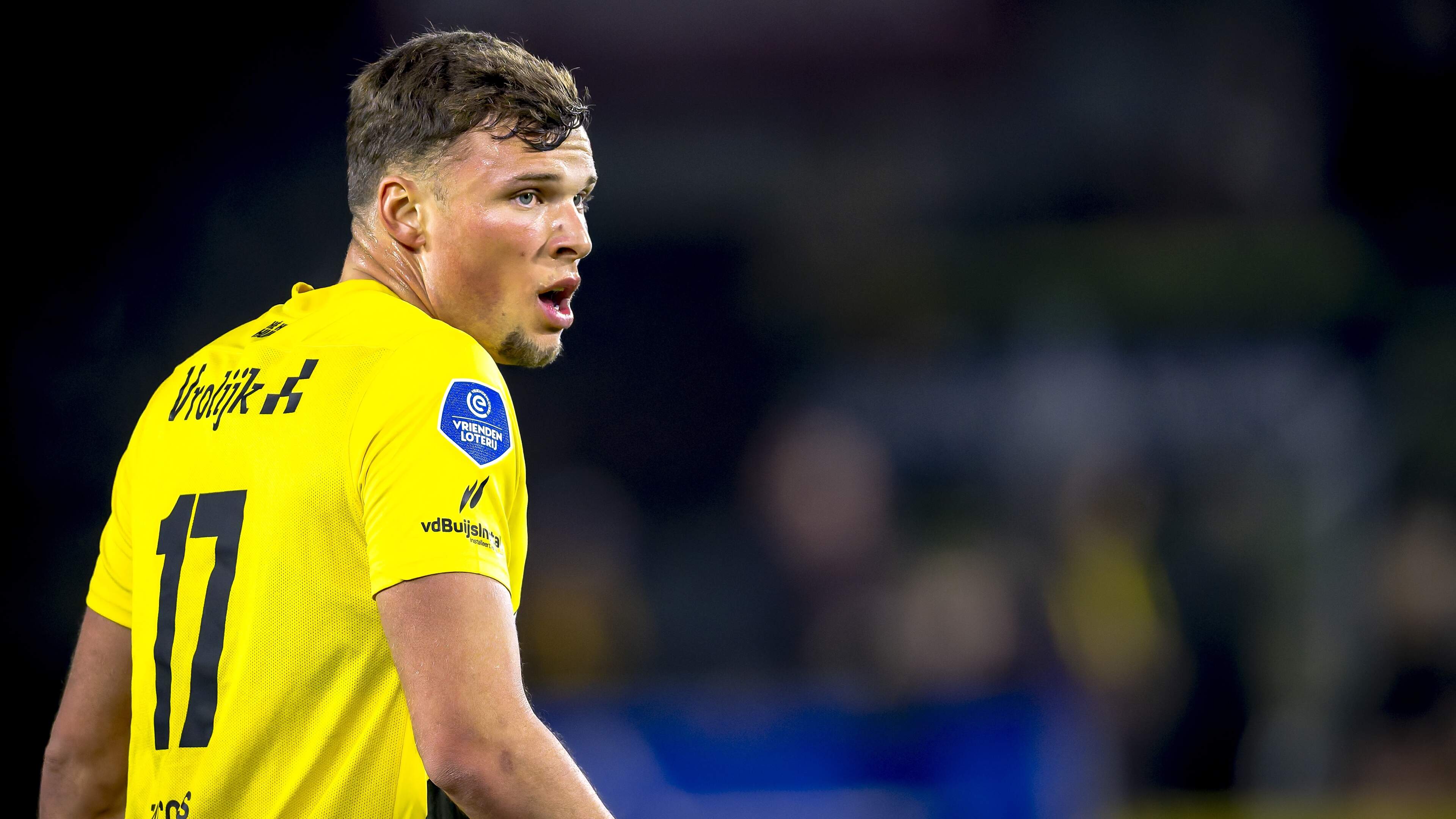 PEC Zwolle verrast met Sydney van Hooijdonk (26)