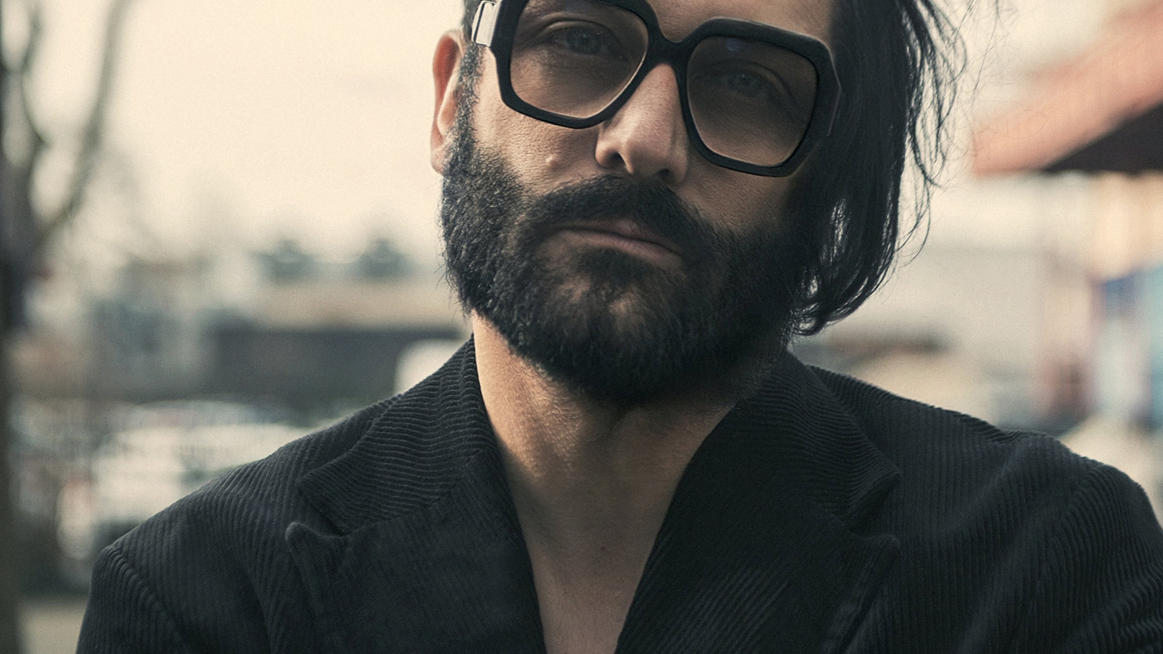 De donkere kant van opvallende Slimste mens-deelnemer Blaudzun: ’Muziek maken om het beest in de bek te kijken’
