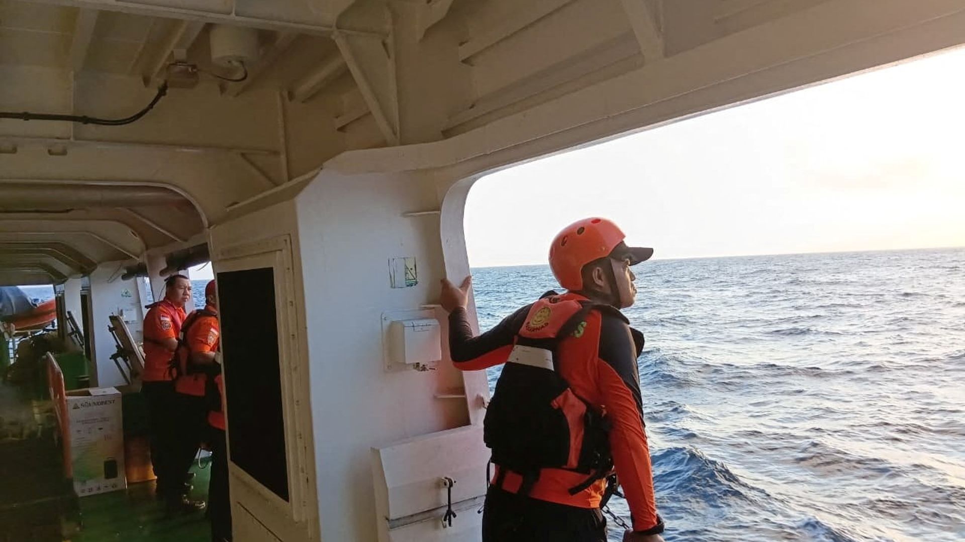 European tourists found alive after speedboat sinks in Indonesia