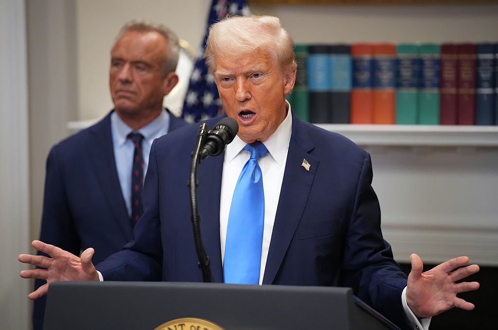 Trump blames Tylenol for autism. Science doesn't back him up