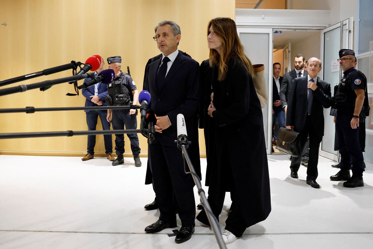 Sarkozy zwoer samen met Gaddafi, concludeert de rechter. Voor het eerst moet een Franse oud-president de cel in