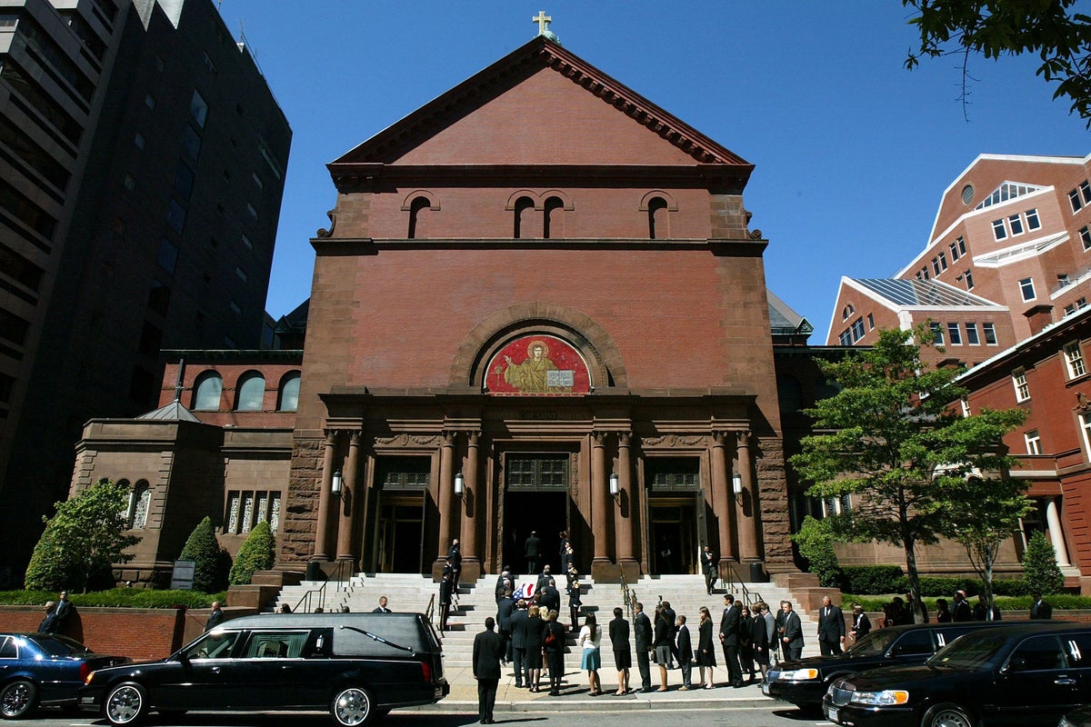Man arrested after being found with molotov cocktail in tent on steps of Washington cathedral