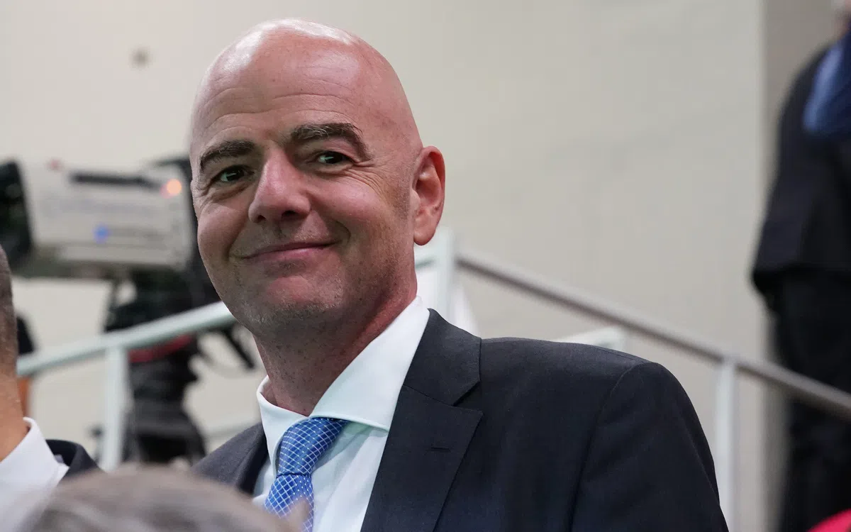 UEFA houdt voet bij stuk: FIFA-boycot zolang Infantino aanblijft