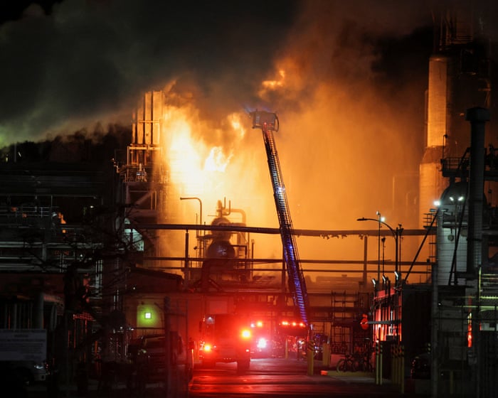 Large fire breaks out at el Segundo refinery in Los Angeles