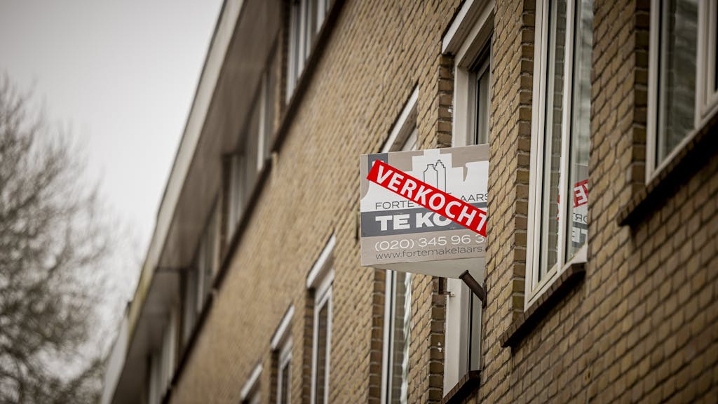 Verkoopgolf van woningen door investeerders houdt aan, ruim 20.000 huizen verkocht