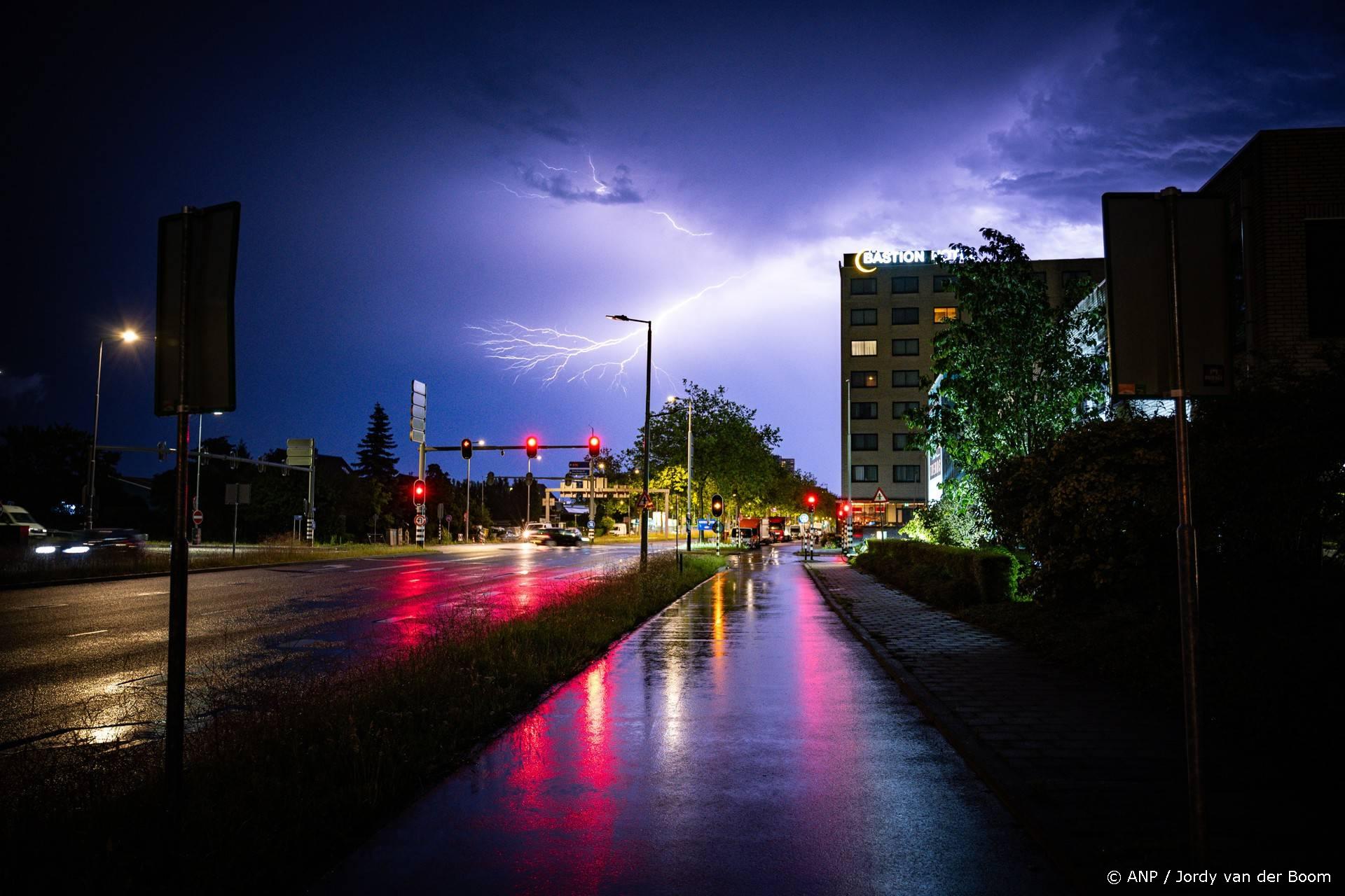 Zaterdagavond code oranje in vier provincies vanwege zwaar onweer