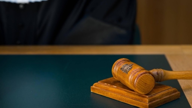 Nederlandse Loterij daagt illegale goksite Qbet voor de rechter