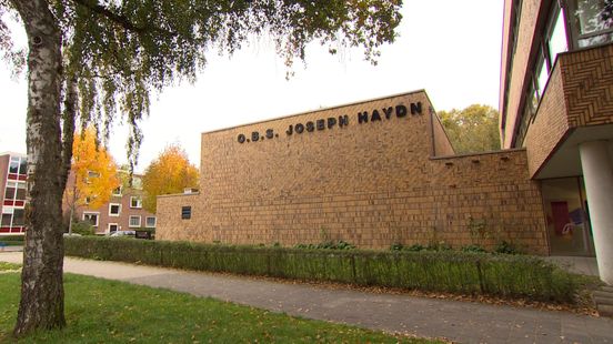 Scholen in stadswijk Helpman waarschuwen ouders: 'Potloodventer heeft kinderen lastiggevallen'
